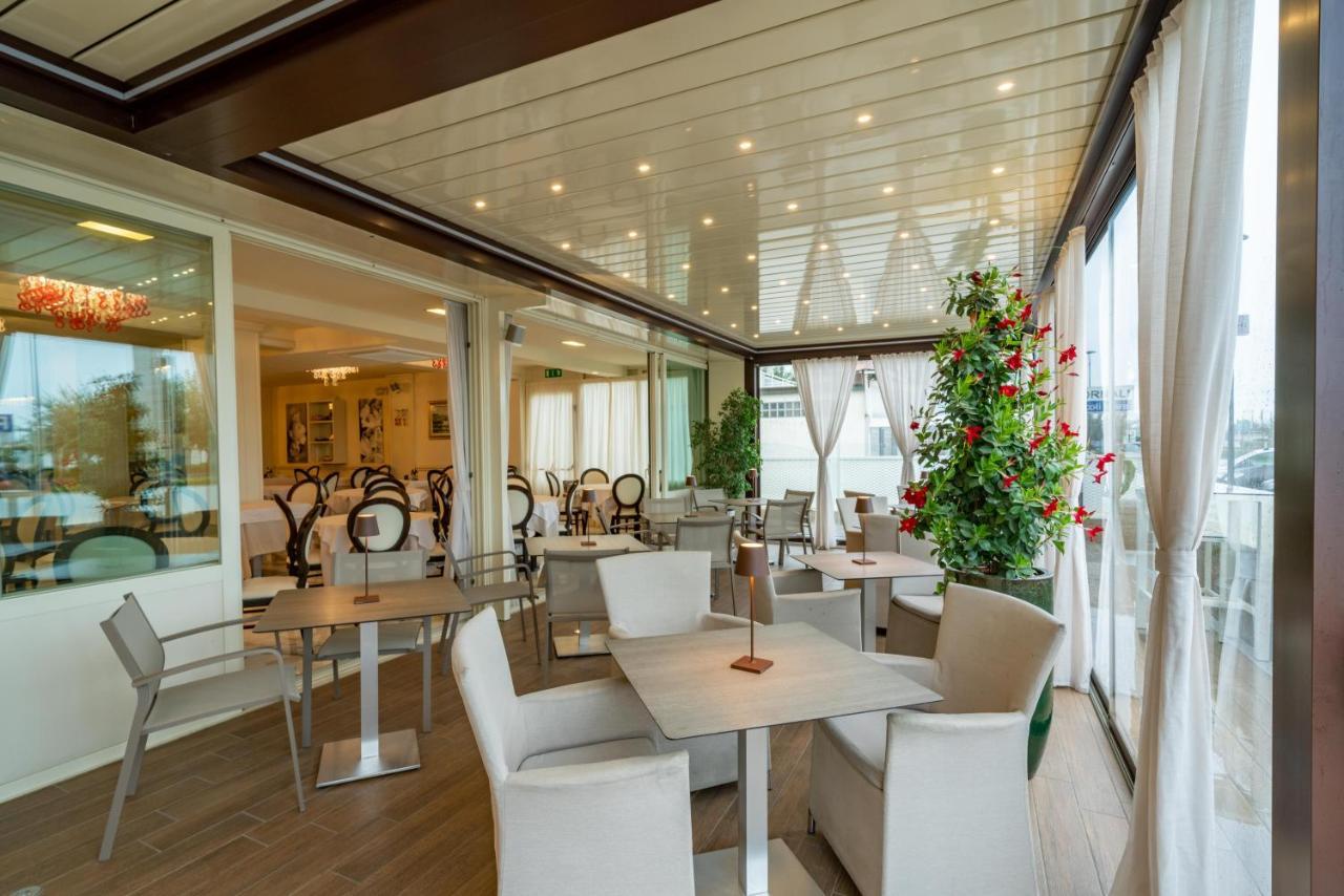 Hotel Orchidea Cervia Exterior photo