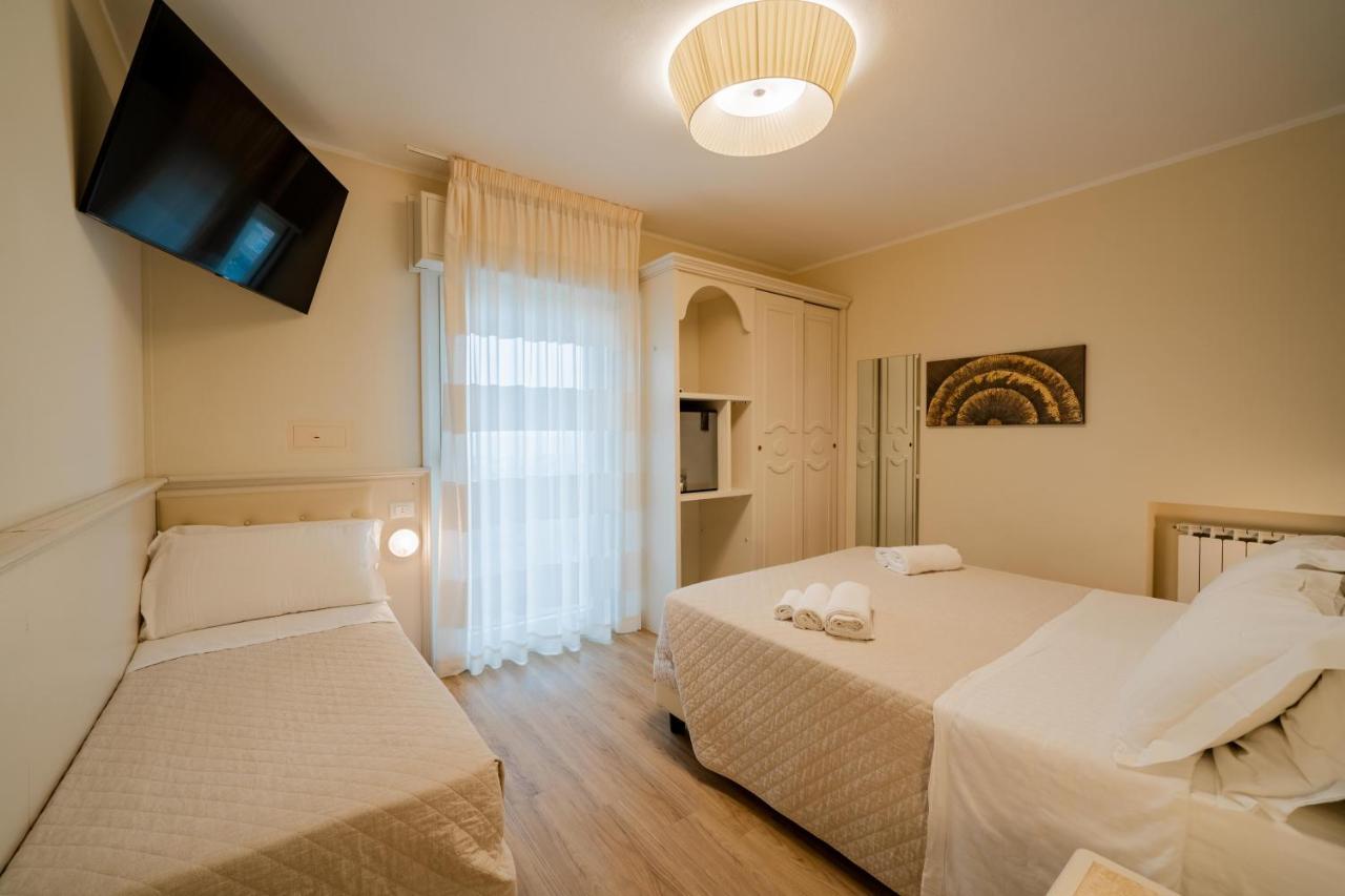 Hotel Orchidea Cervia Exterior photo