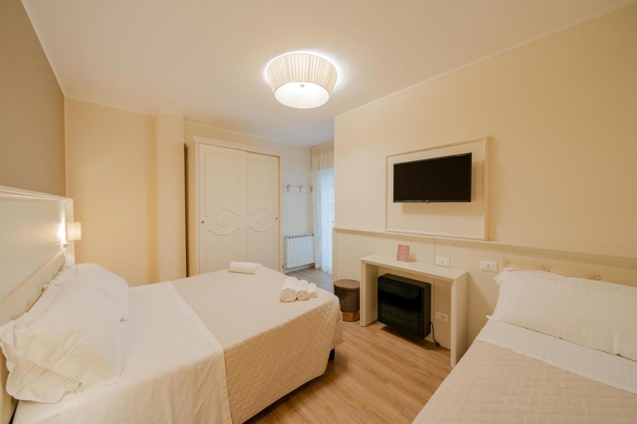 Hotel Orchidea Cervia Exterior photo